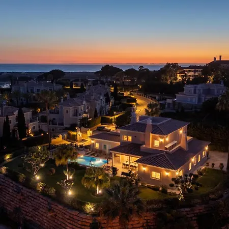 Extraordinary On An Elevated Position In Quinta Do Villa