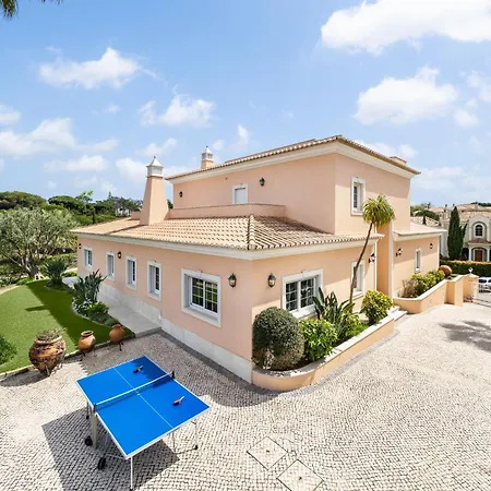 Extraordinary On An Elevated Position In Quinta Do *