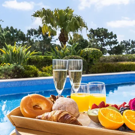 Extraordinary On An Elevated Position In Quinta Do *