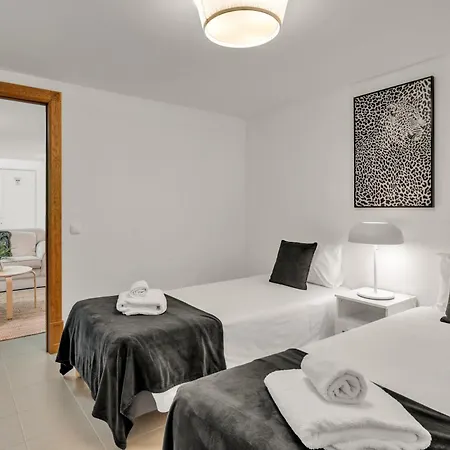 Extraordinary On An Elevated Position In Quinta Do *