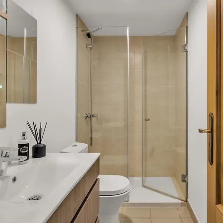 Villa Extraordinary On An Elevated Position In Quinta Do