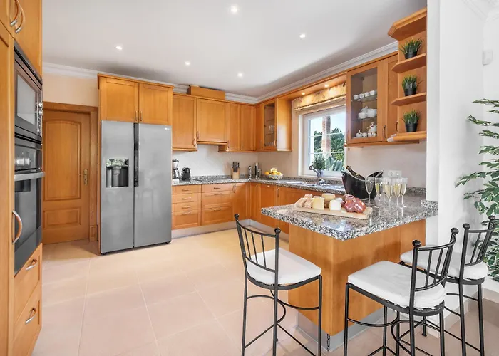 Extraordinary On An Elevated Position In Quinta Do Villa Quinta do Lago