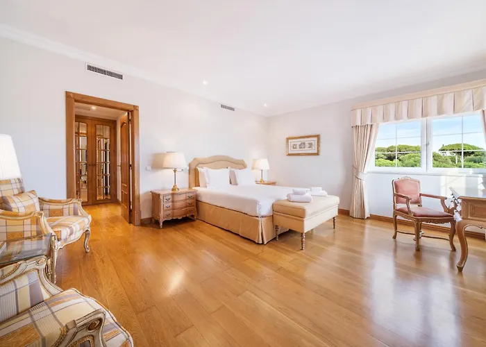 Villa Extraordinary On An Elevated Position In Quinta Do Quinta do Lago