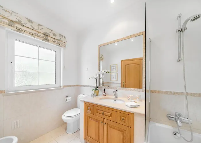 Extraordinary On An Elevated Position In Quinta Do Villa
